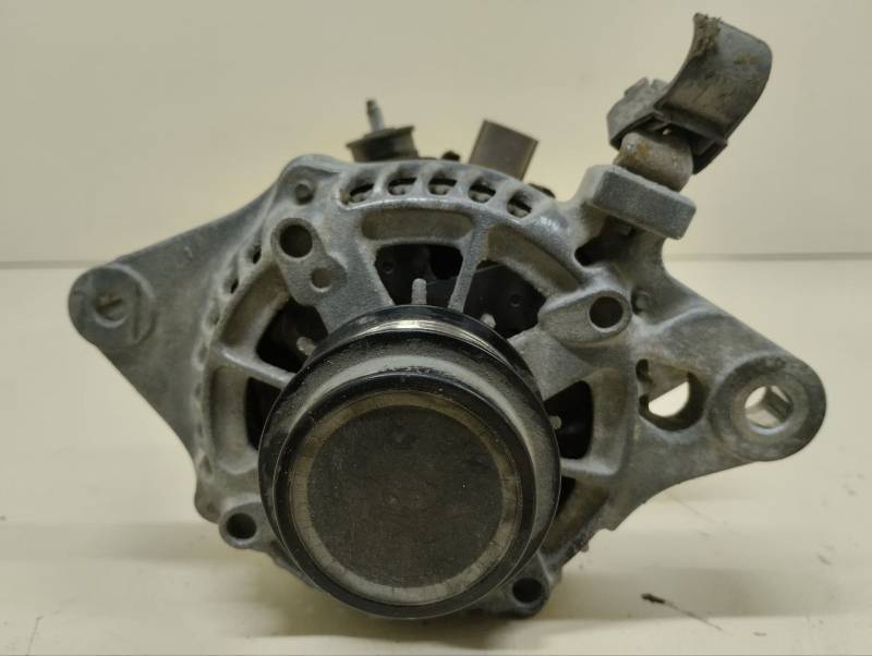 Генератор Toyota Corolla E180 2013-2019