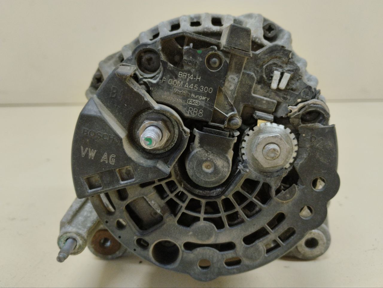 Генератор Volkswagen Polo (MK5) 2011-2020 Генератор Volkswagen Polo (MK5) 2011-2020