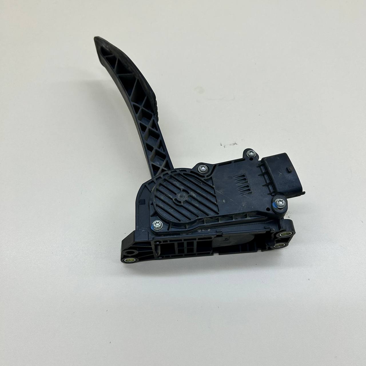 Педаль газа Lada Priora 2007-2018