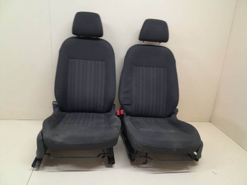Сиденье (комплект) Volkswagen Polo (MK5) 2011-2020 Сиденье (комплект) Volkswagen Polo (MK5) 2011-2020