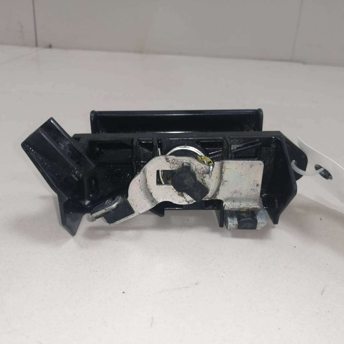 Ручка двери багажника наружная Toyota Corolla E120 2001-2007