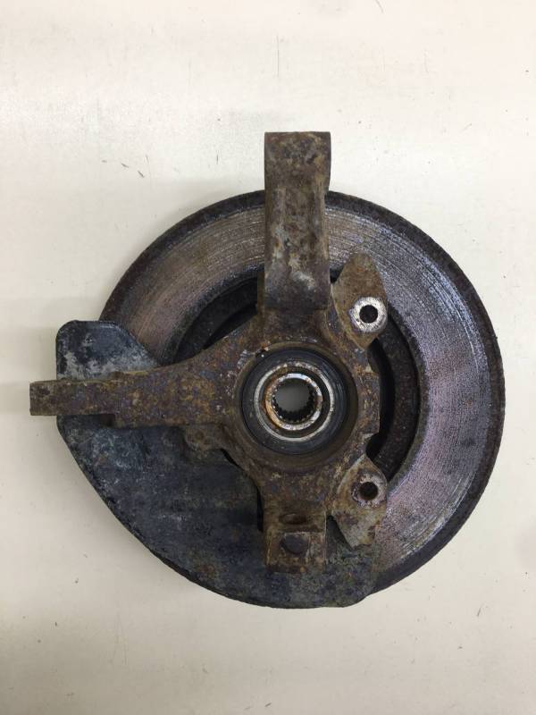 Кулак поворотный передний левый Fiat Albea 2002-2012