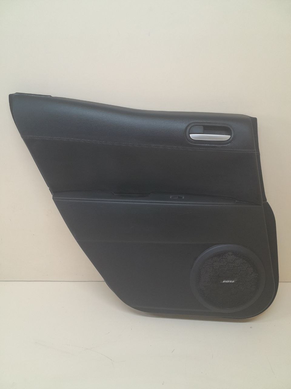 Обшивка двери задней левой Mazda CX-7 (ER) 2006-2012