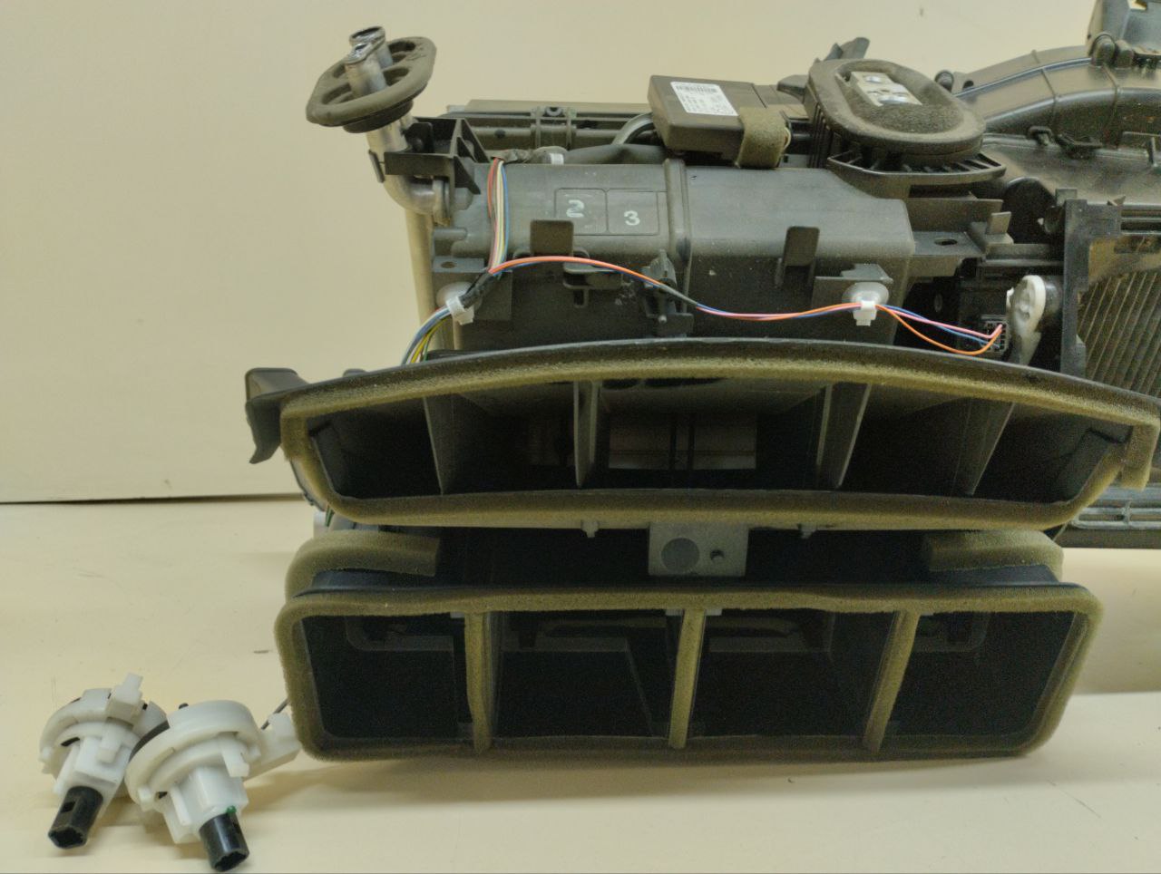 Корпус отопителя Toyota Auris (E150) 2006-2012 Корпус отопителя Toyota Auris (E150) 2006-2012