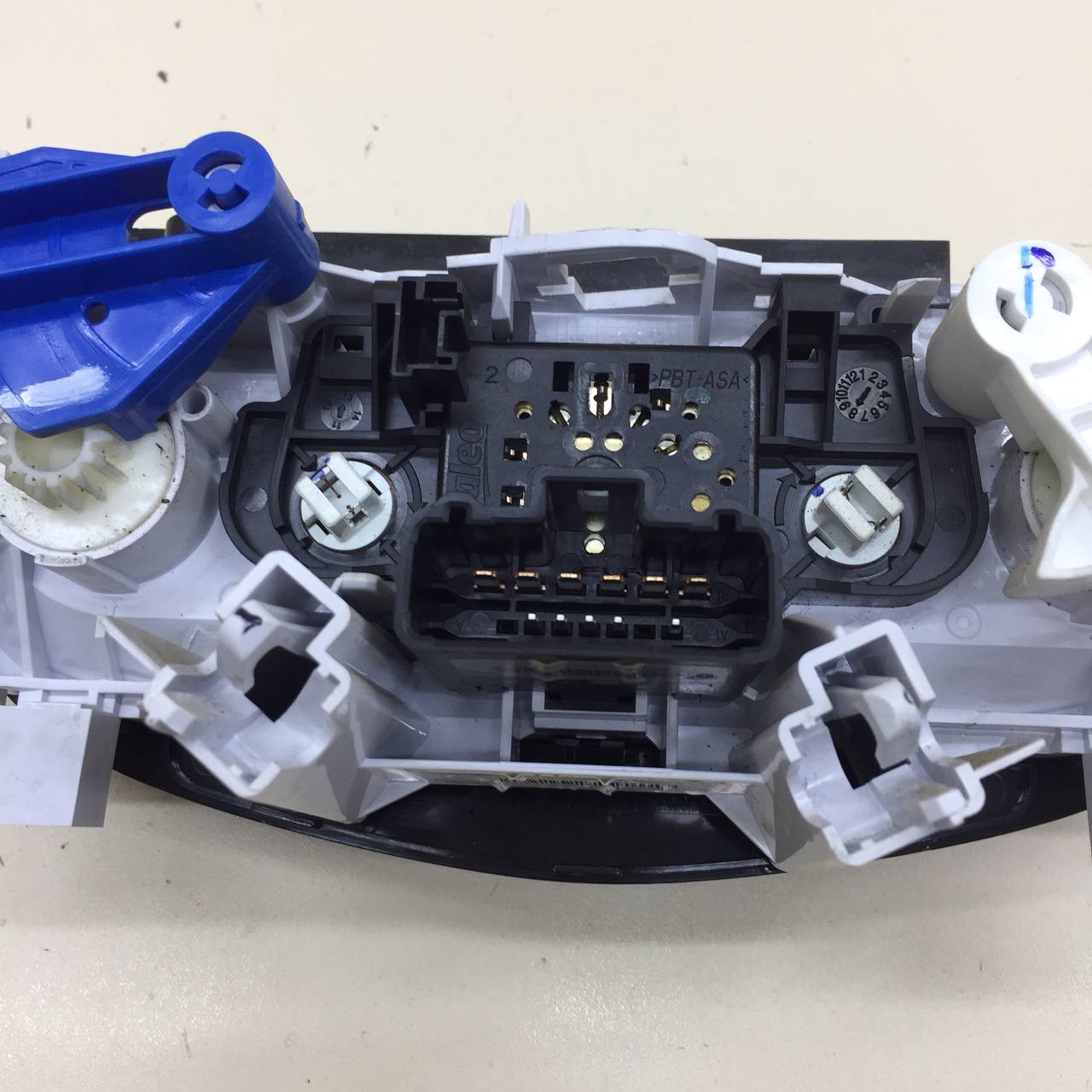 Блок управления отопителем Renault Duster (HSA, HSM) 2012>