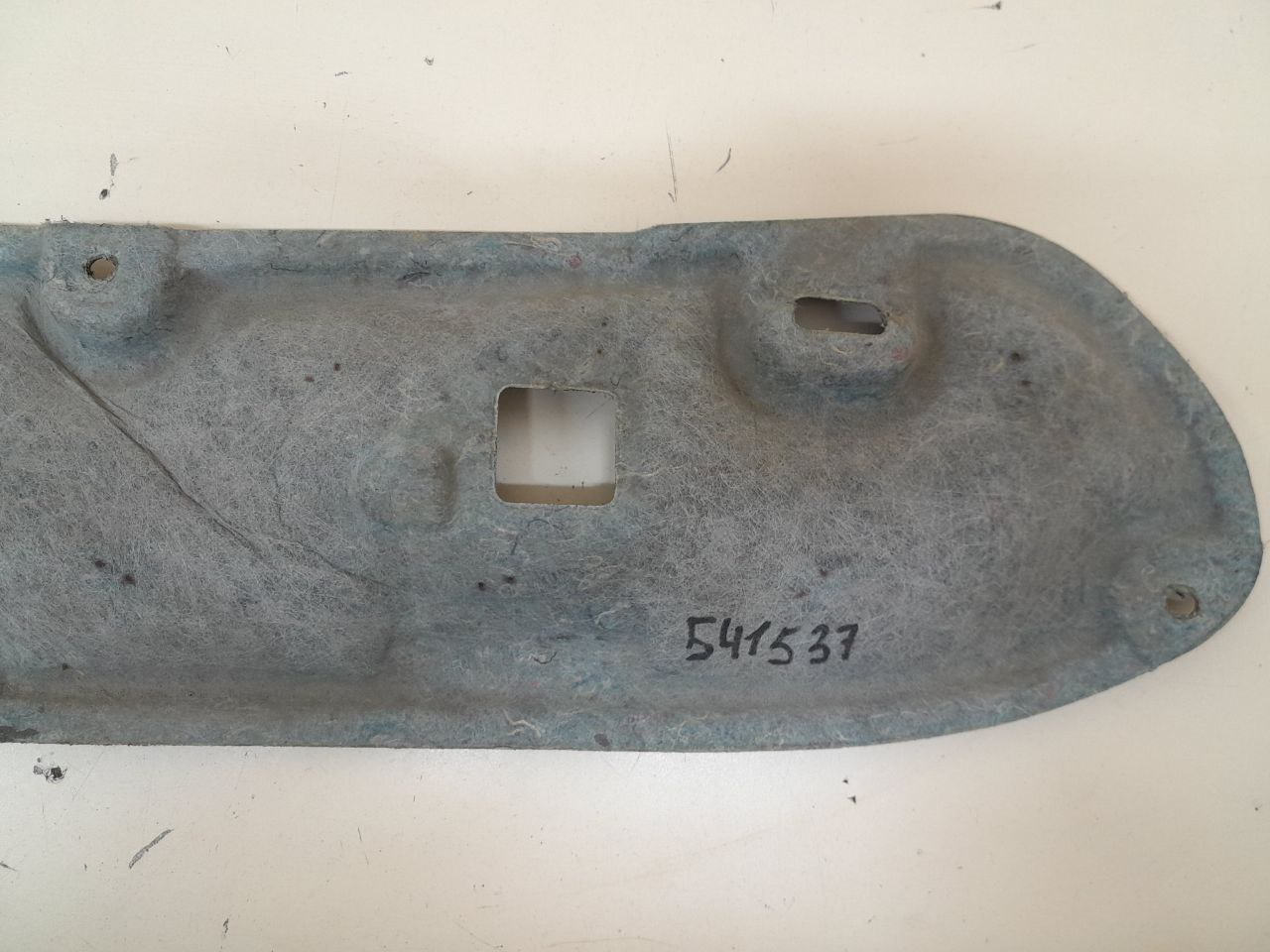 Шумоизоляция капота Peugeot 107 2006-2014 Шумоизоляция капота Peugeot 107 2006-2014