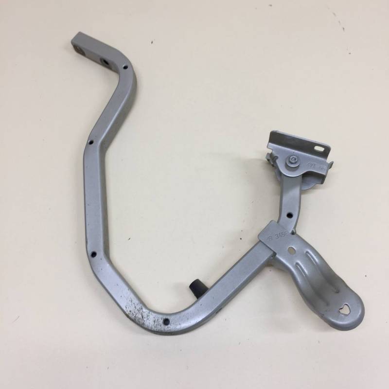Петля крышки багажника Renault Logan (1) 2005-2014 Петля крышки багажника Renault Logan (1) 2005-2014