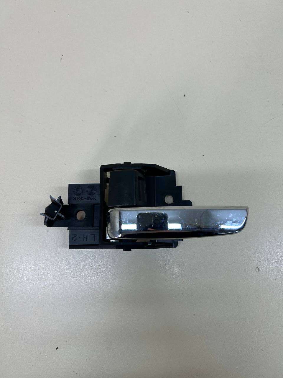 Ручка двери внутренняя левая Mitsubishi Outlander (GF) 2012>