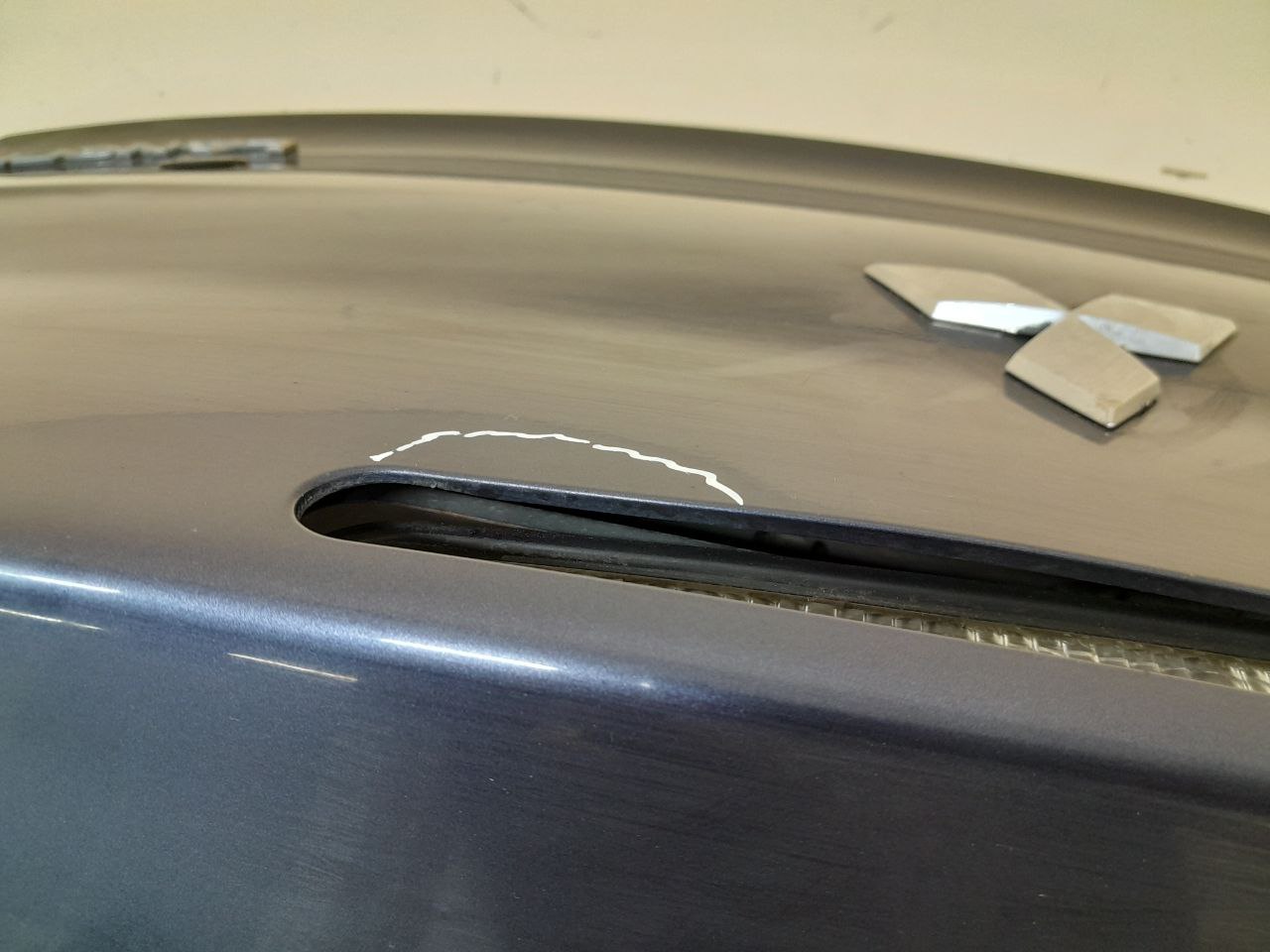 Крышка багажника Mitsubishi Lancer X (CX, CY) 2007> Крышка багажника Mitsubishi Lancer X (CX, CY) 2007>