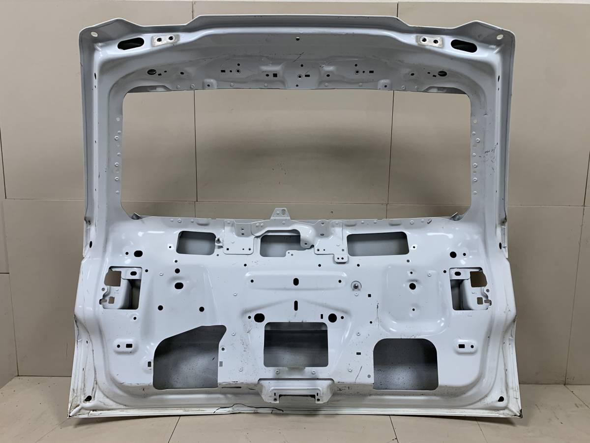Дверь багажника Land Rover Discovery Sport 2014>