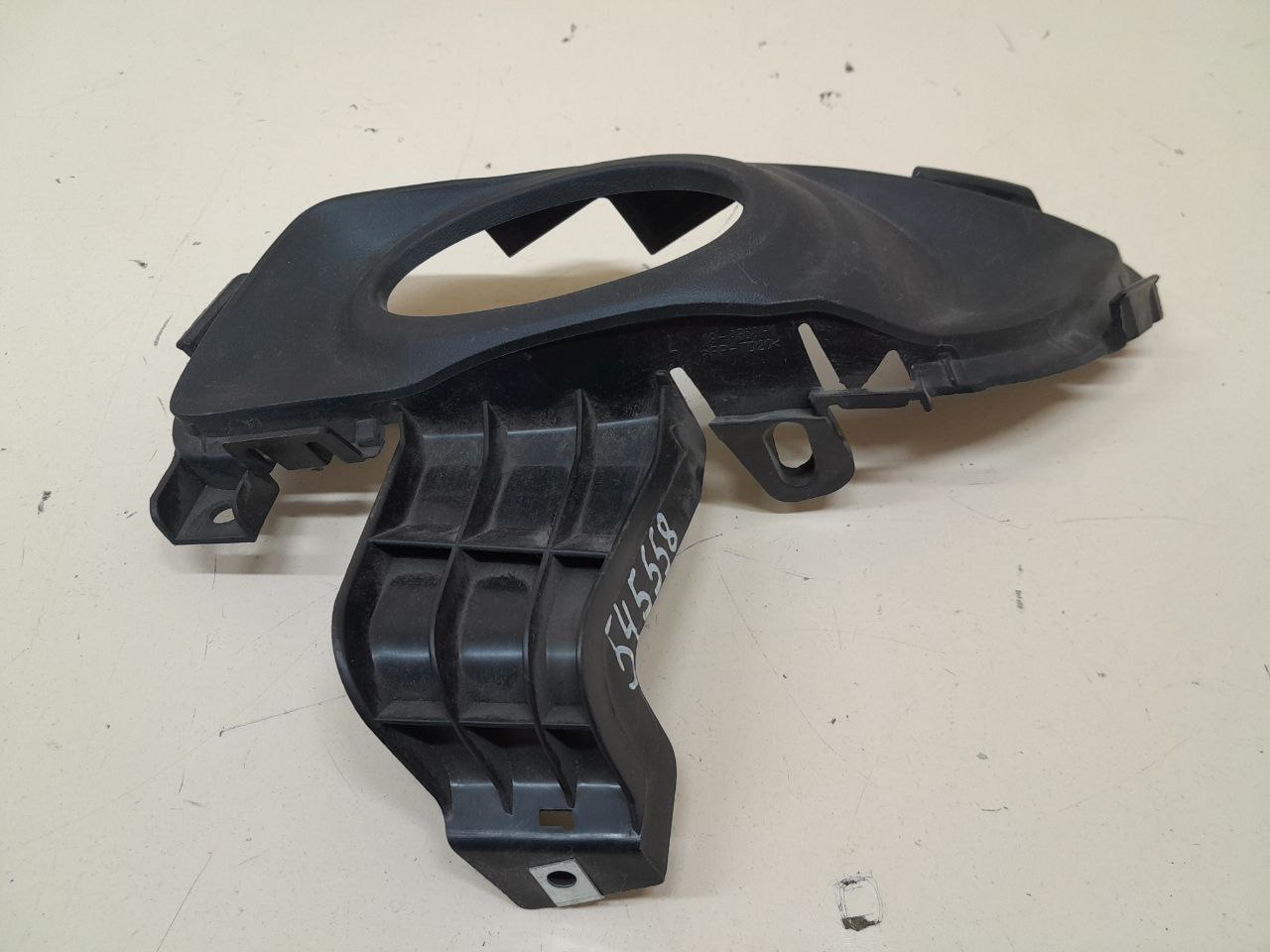Рамка противотуманной фары левой Mazda Mazda 3 (BK) 2002-2009
