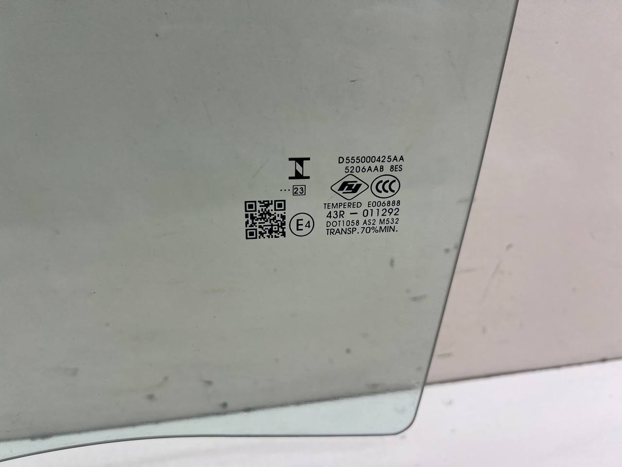 Стекло двери задней левой EXEED RX 2022>