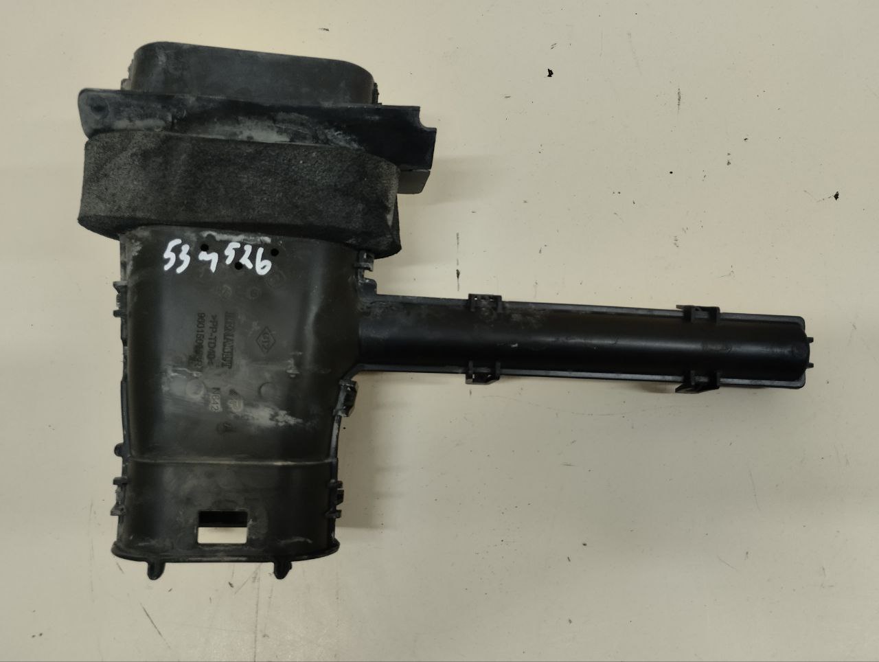 Воздухозаборник (внутри) Renault Duster (HSA, HSM) 2012> Воздухозаборник (внутри) Renault Duster (HSA, HSM) 2012>