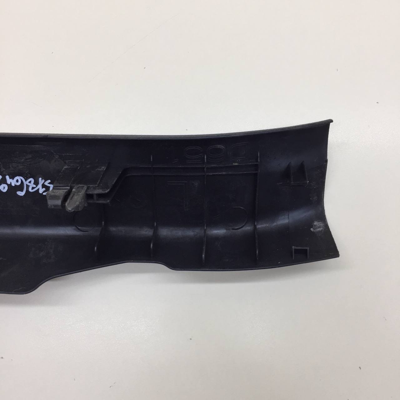 Накладка порога (внутренняя) Mazda Mazda 2 (DE) 2007-2014