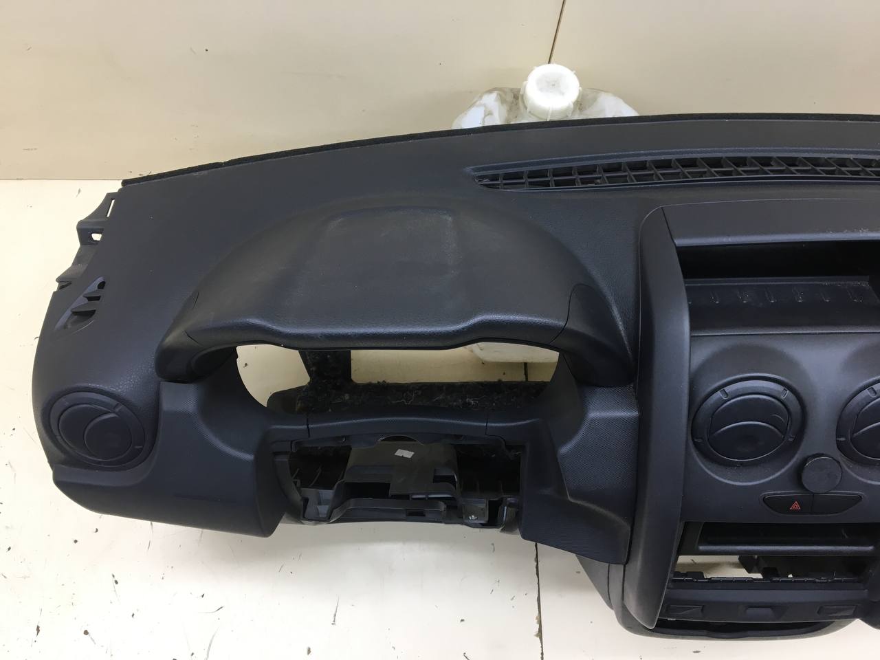 Торпедо Renault Duster (HSA, HSM) 2012> Торпедо Renault Duster (HSA, HSM) 2012>