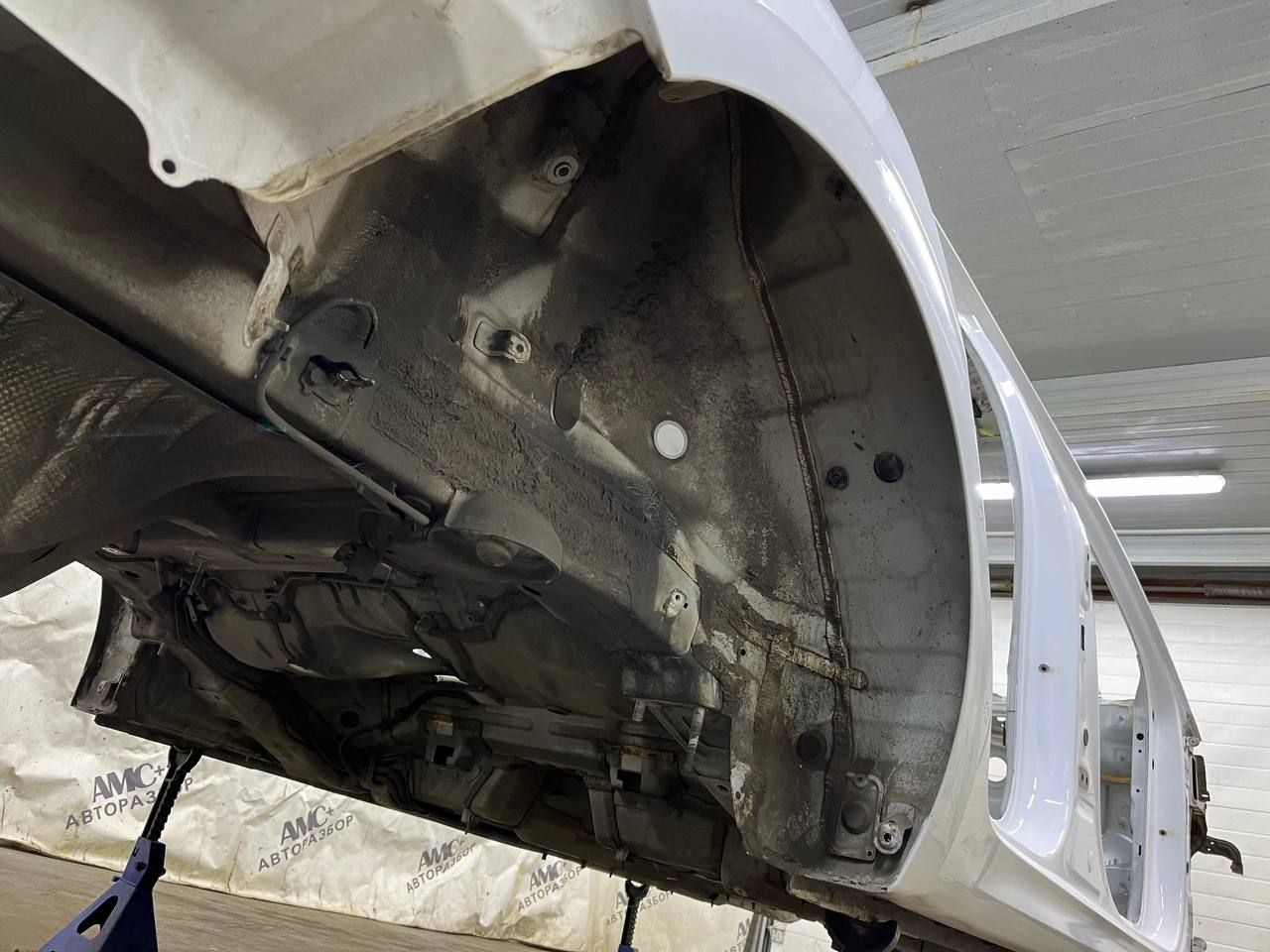 Крыло заднее правое Hyundai Elantra (CN7) 2020>