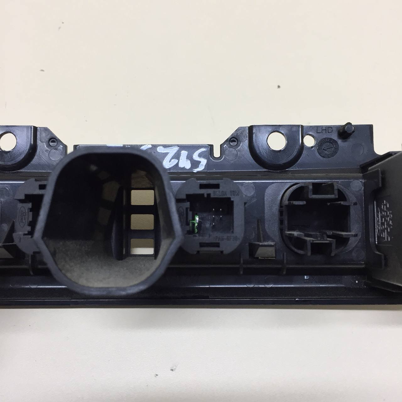 Блок кнопок Ford Focus 2 (DB) 2008-2011 Блок кнопок Ford Focus 2 (DB) 2008-2011