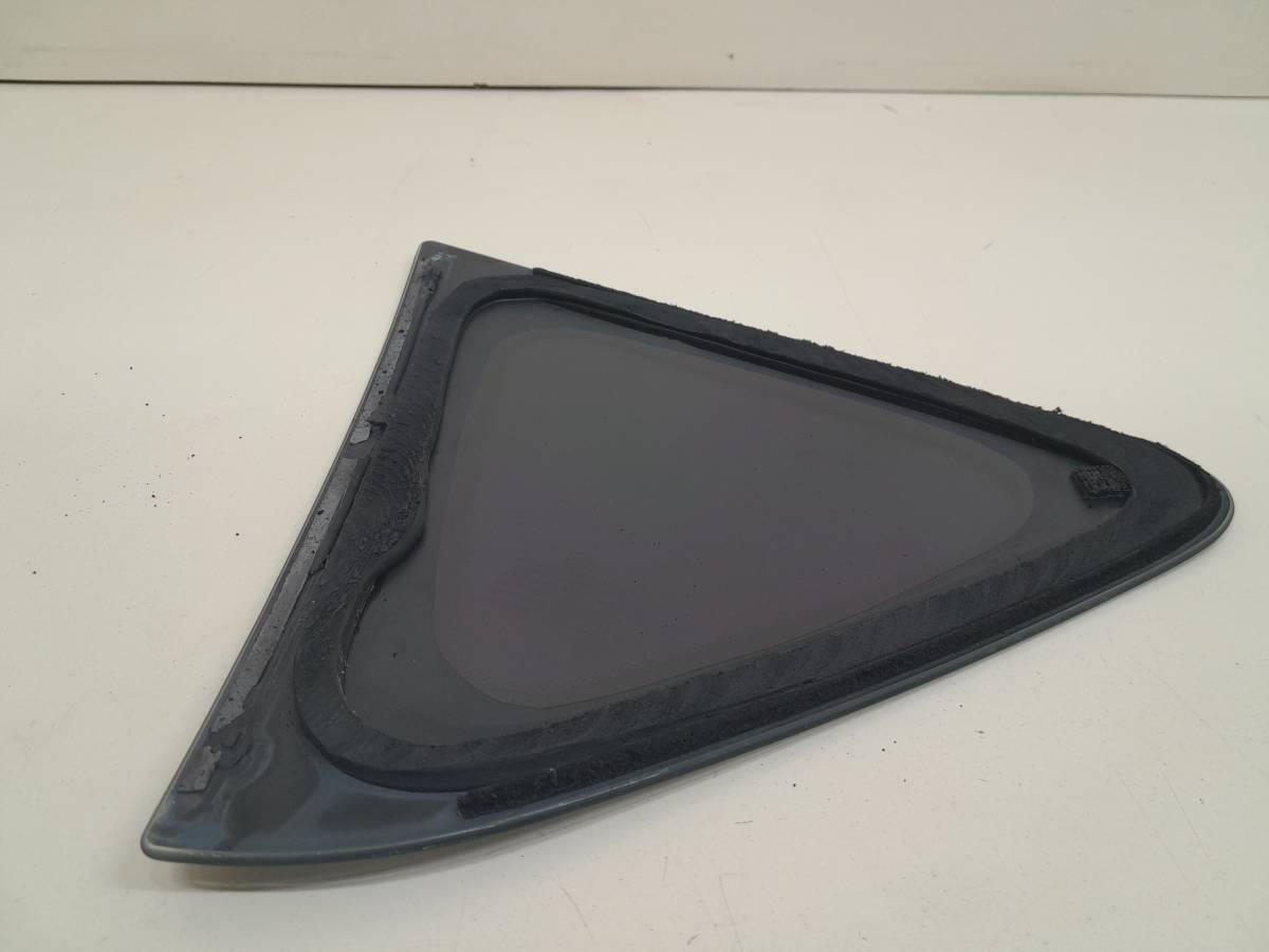 Стекло кузовное глухое правое Mazda Mazda 3 (BL) 2009-2013