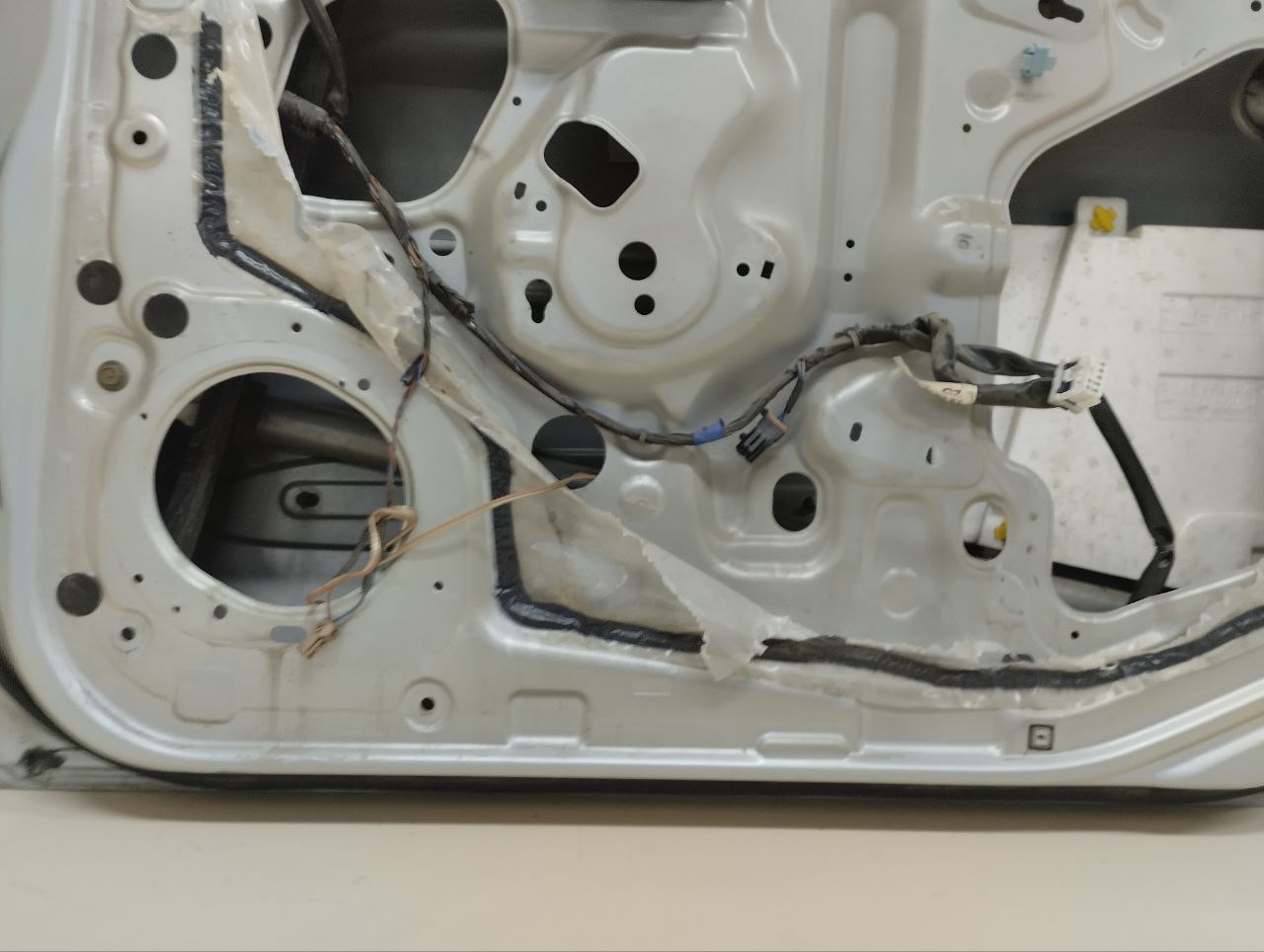 Дверь передняя правая Nissan Almera Classic (B10) 2006-2013
