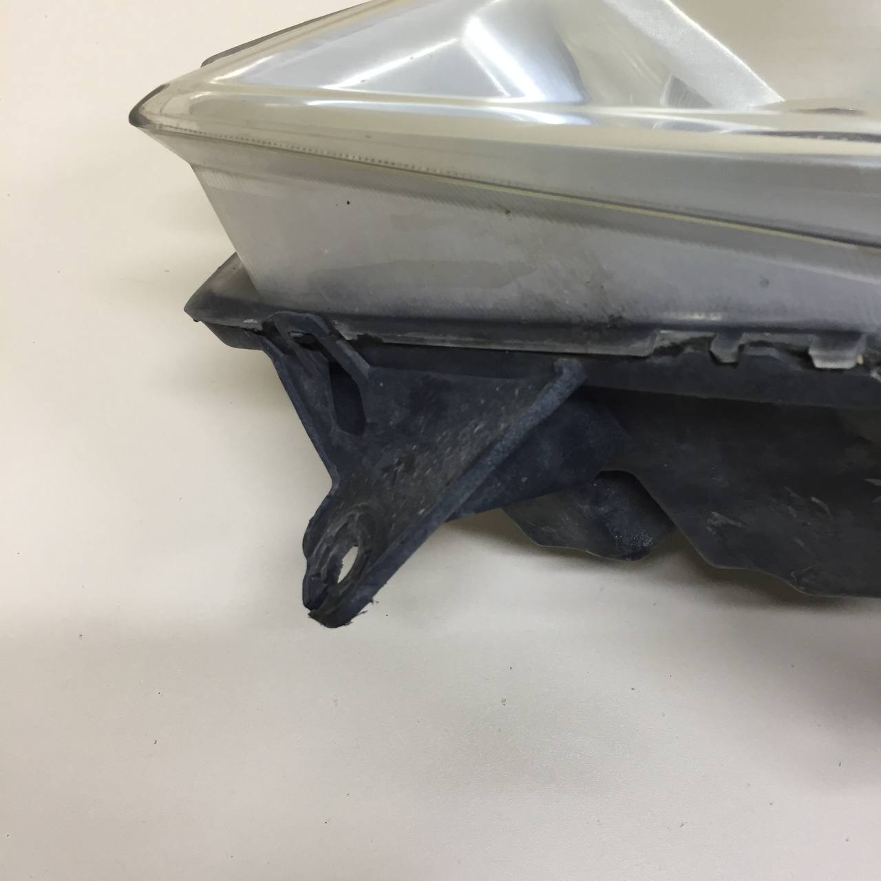 Фара правая Chevrolet Cobalt (T250) 2011-2015 Фара правая Chevrolet Cobalt (T250) 2011-2015