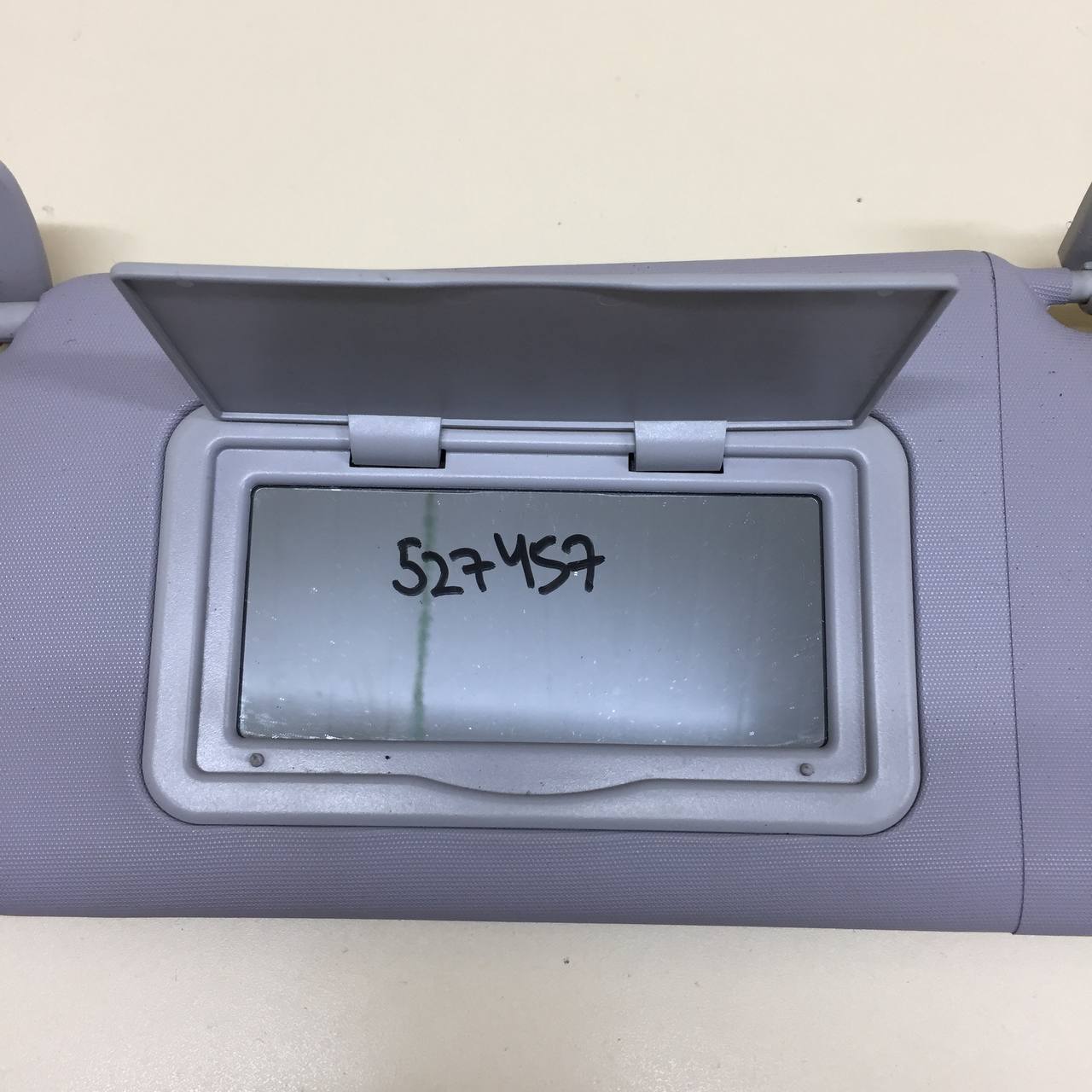 Козырек солнцезащитный (внутри) Lada Vesta 2015>