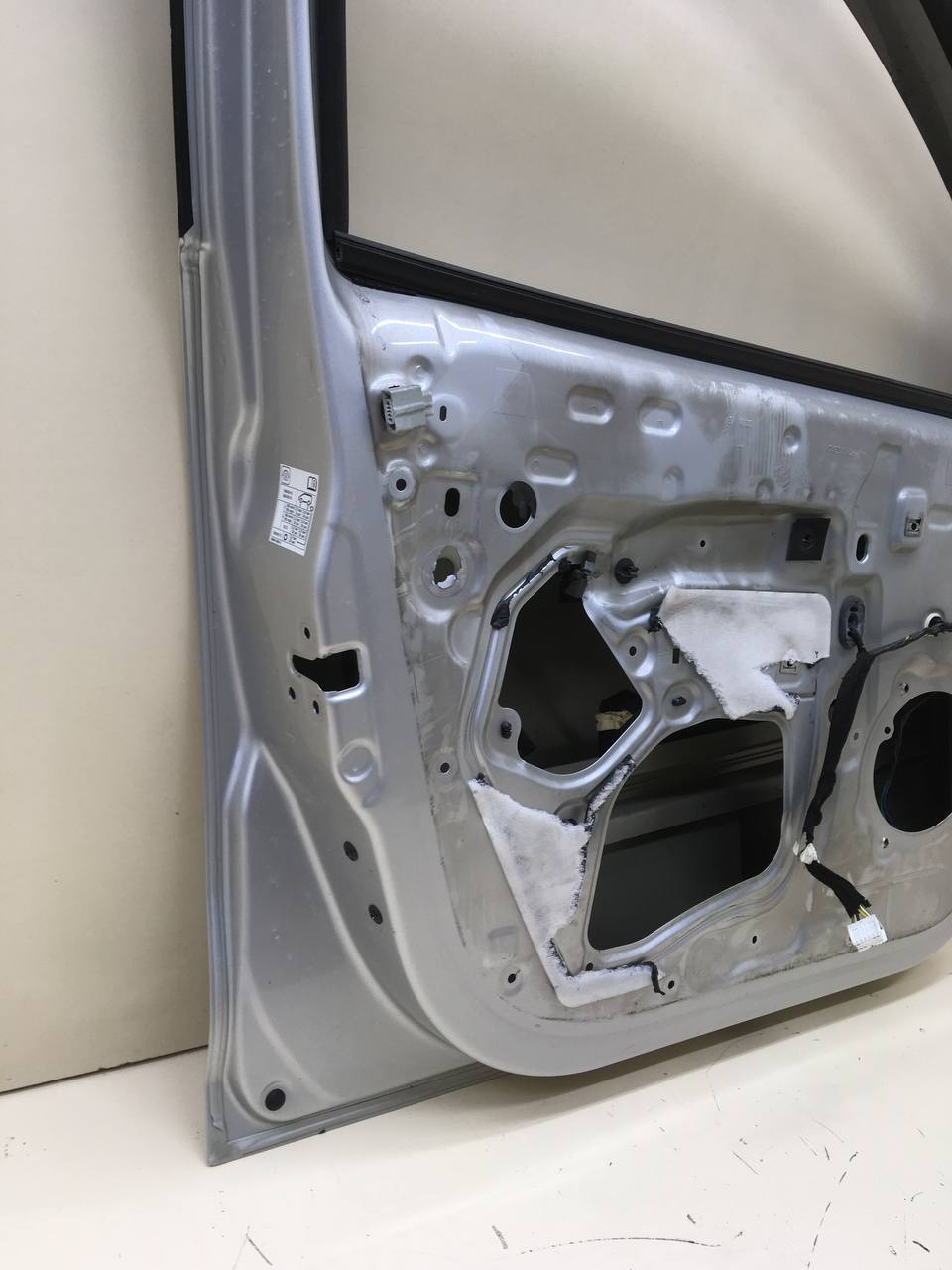 Дверь передняя левая Renault Sandero Stepway (5S) 2014-2022 Дверь передняя левая Renault Sandero Stepway (5S) 2014-2022