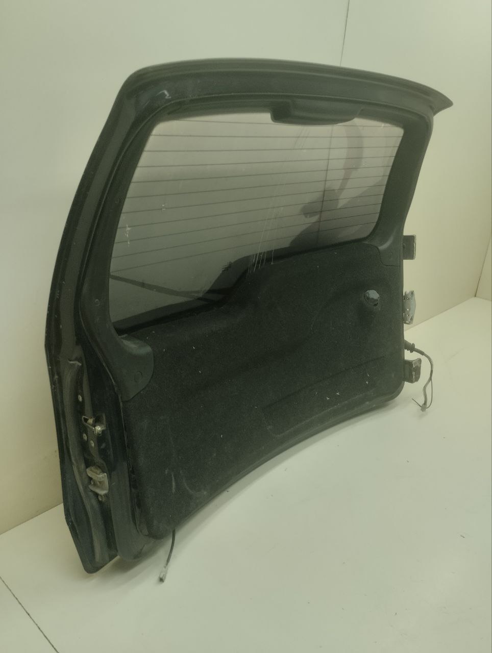 Дверь багажника со стеклом Chevrolet Niva 2009-2020