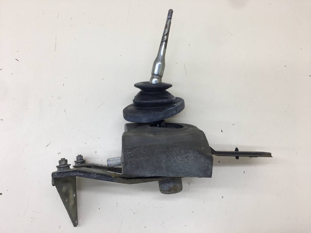 Кулиса КПП Lada  Niva Travel 2020>