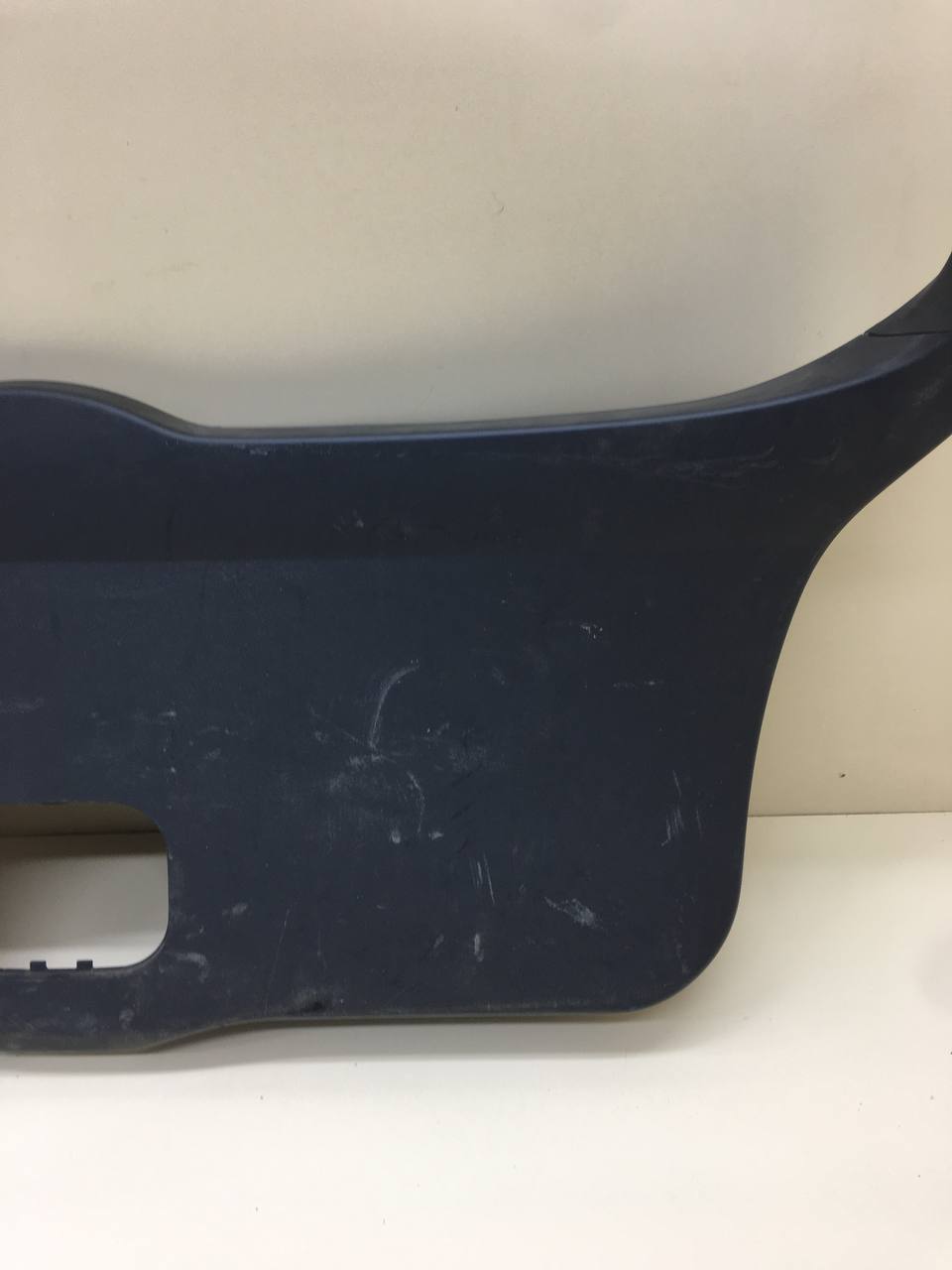 Обшивка крышки багажника Toyota Auris (E150) 2006-2012