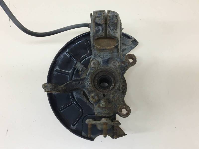 Кулак поворотный передний левый Volkswagen Tiguan (5N1) 2007-2011