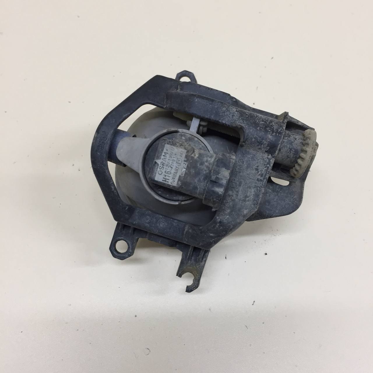 Фара противотуманная левая Toyota Land Cruiser Prado (J150) 2009-2022 Фара противотуманная левая Toyota Land Cruiser Prado (J150) 2009-2022