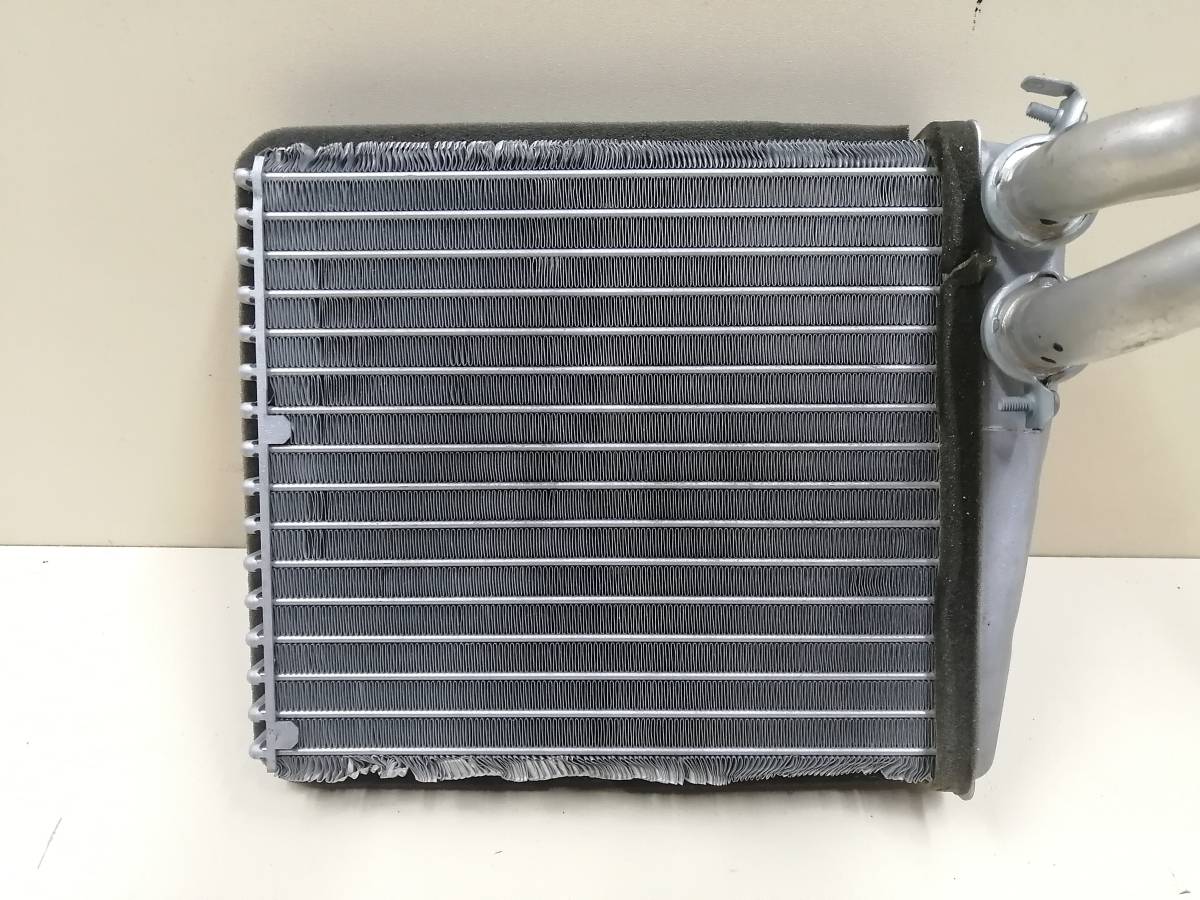 Радиатор отопителя Skoda Octavia (A5 1Z-) 2004-2013 Радиатор отопителя Skoda Octavia (A5 1Z-) 2004-2013