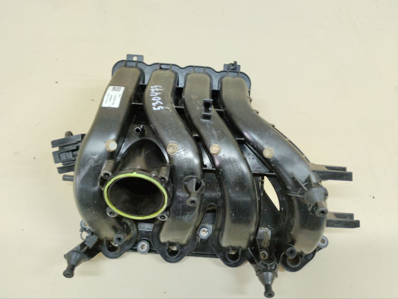 Коллектор впускной Volkswagen Polo (MK5) 2011-2020 Коллектор впускной Volkswagen Polo (MK5) 2011-2020