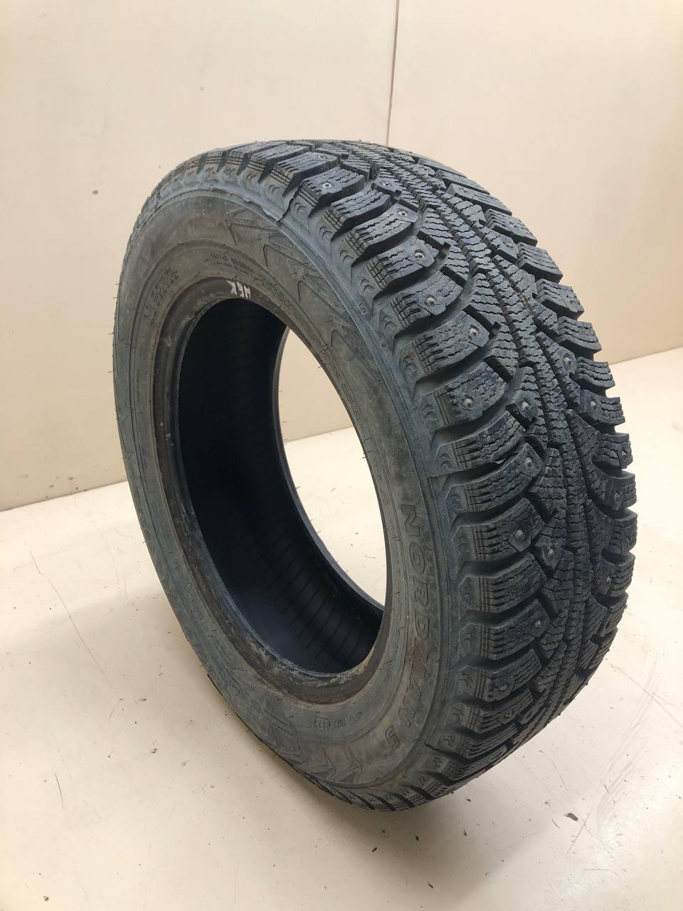 Шины R14 Зимние шипованные NORDMAN 5