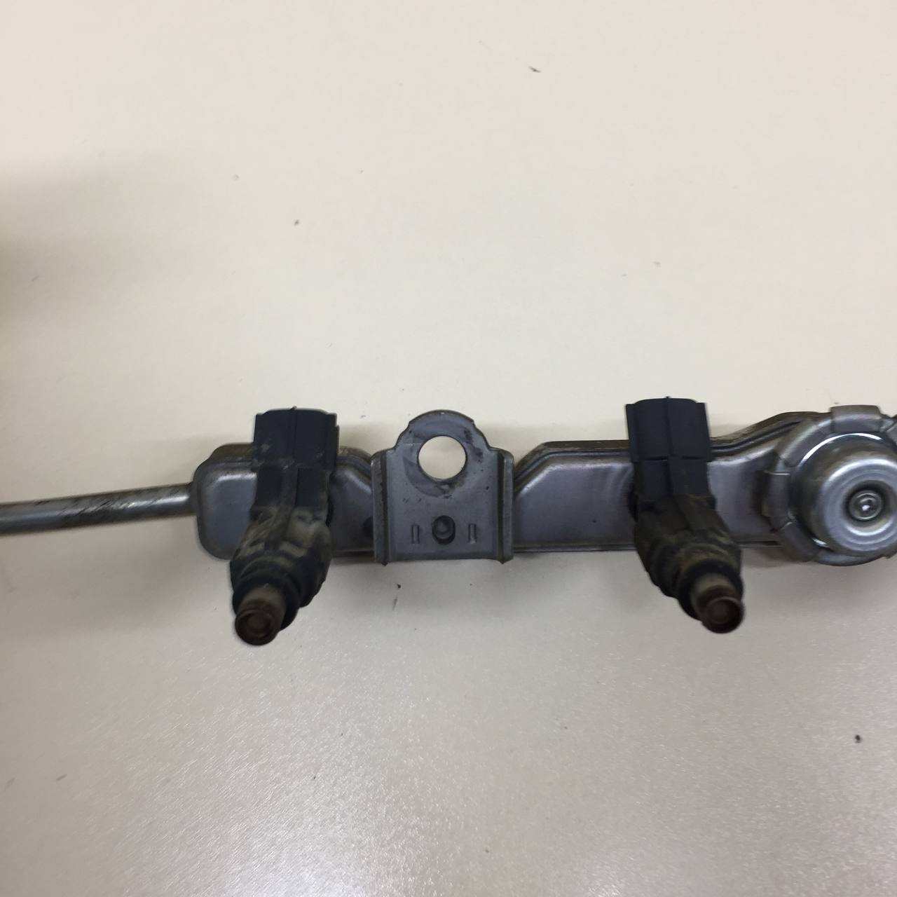 Рейка топливная (рампа) Toyota Auris (E150) 2006-2012