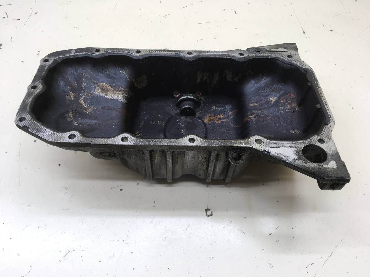 Поддон масляный двигателя Ford Fusion (JU) 2002-2012 Поддон масляный двигателя Ford Fusion (JU) 2002-2012