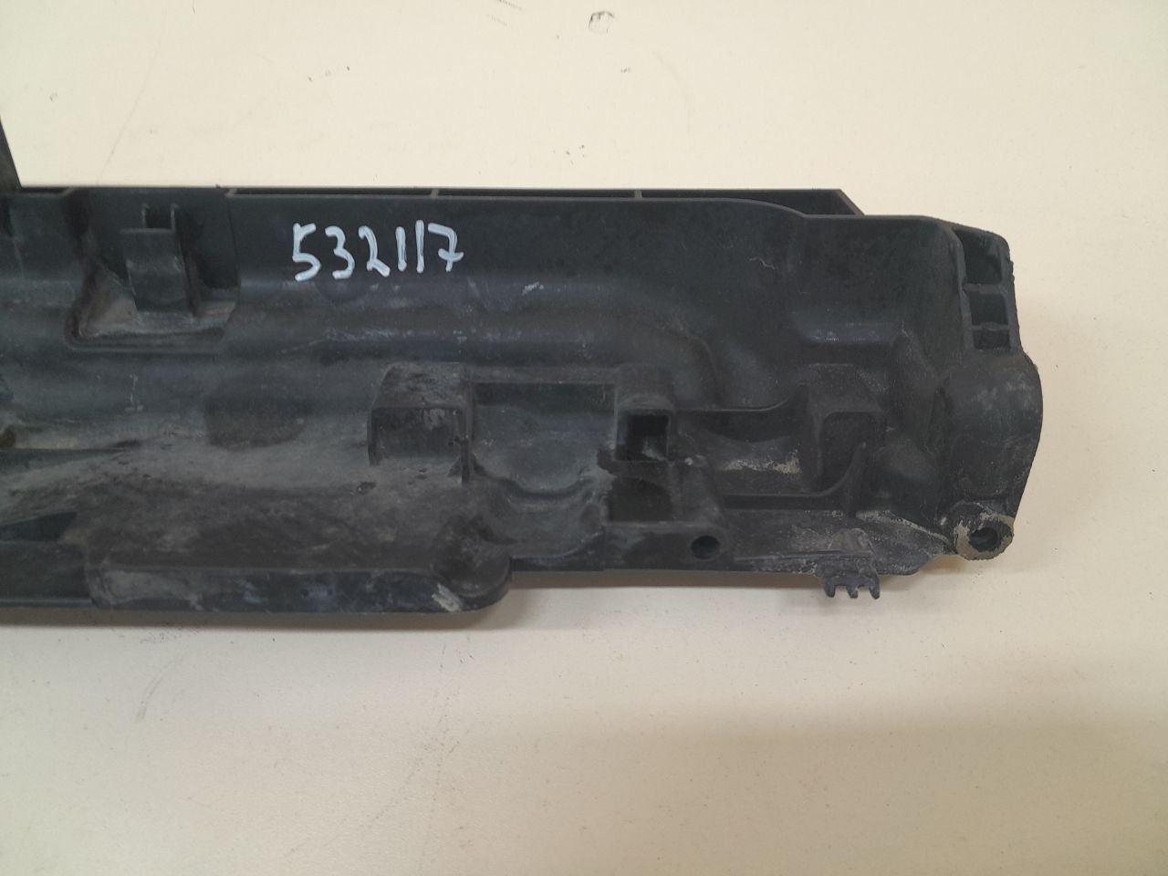 Кронштейн радиатора BMW 3-series E90/E91 2005-2011 Кронштейн радиатора BMW 3-series E90/E91 2005-2011