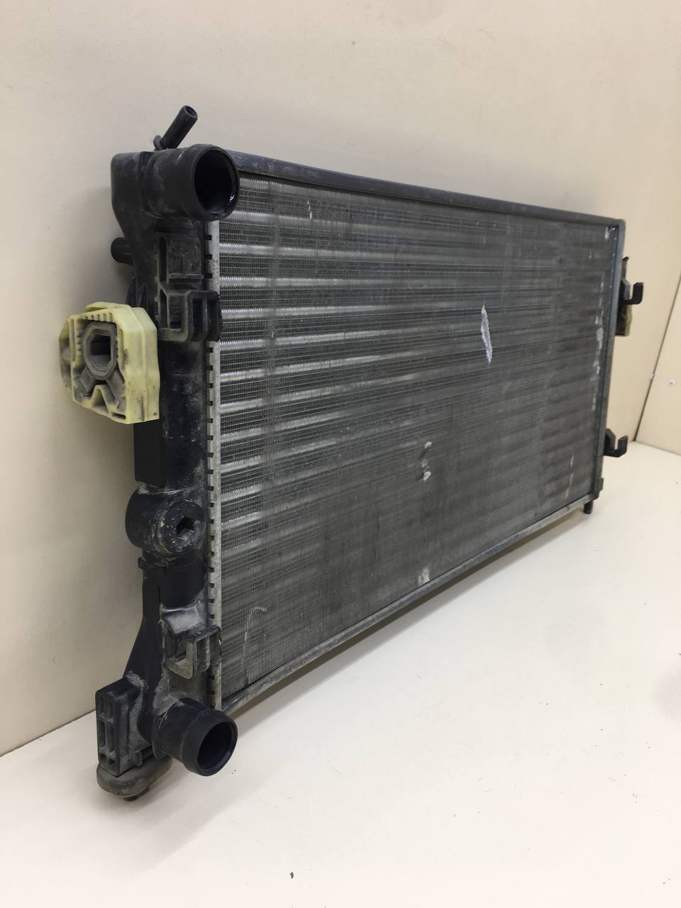 Радиатор охлаждения двигателя Volkswagen Polo (MK5) 2011-2020