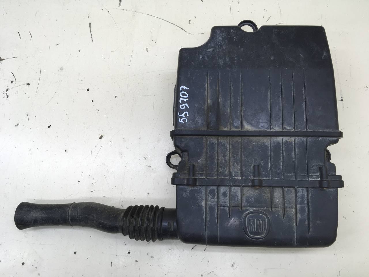 Корпус воздушного фильтра Fiat Albea 2002-2012 Корпус воздушного фильтра Fiat Albea 2002-2012