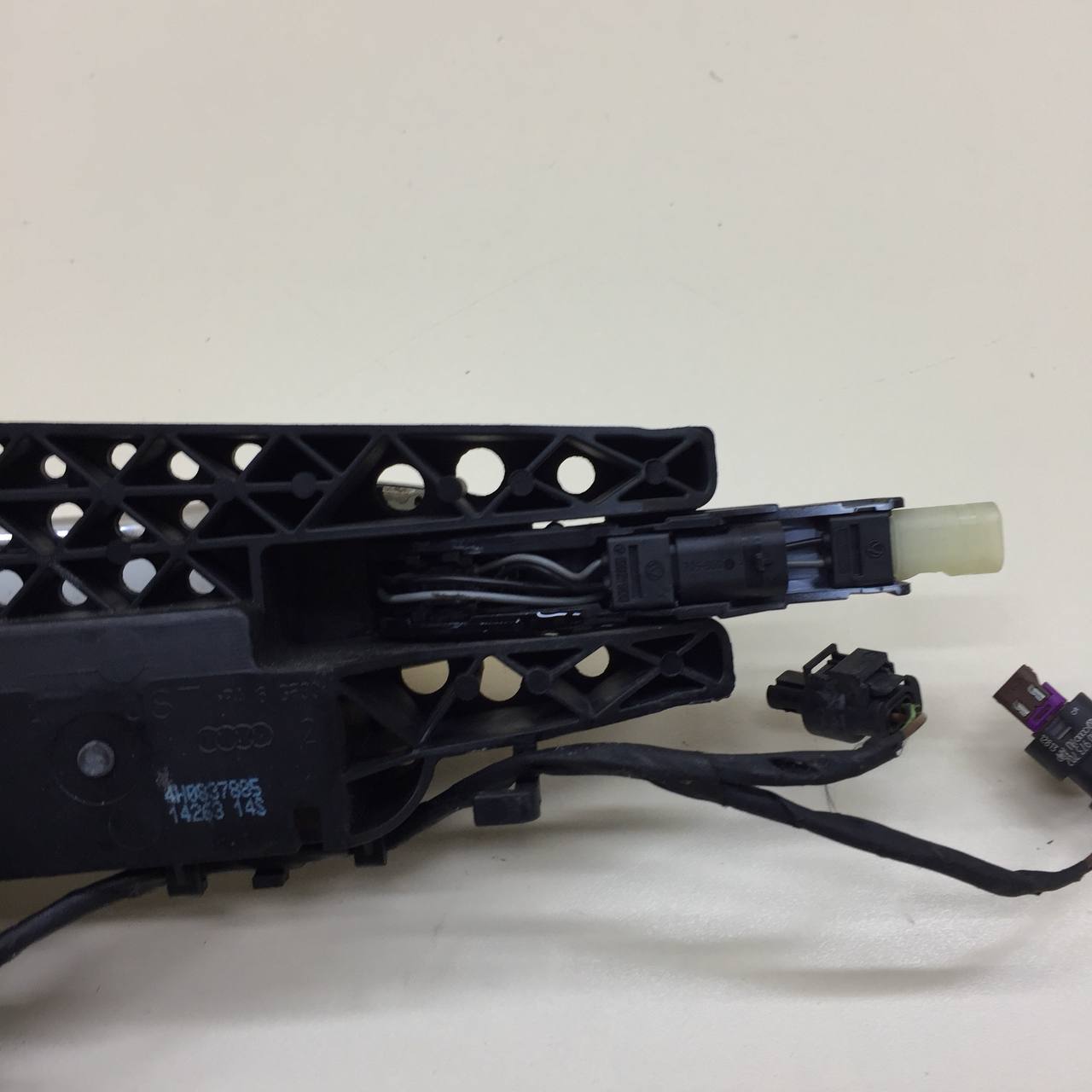 Ручка двери передней наружная левая Audi A6 (C7) 2011>