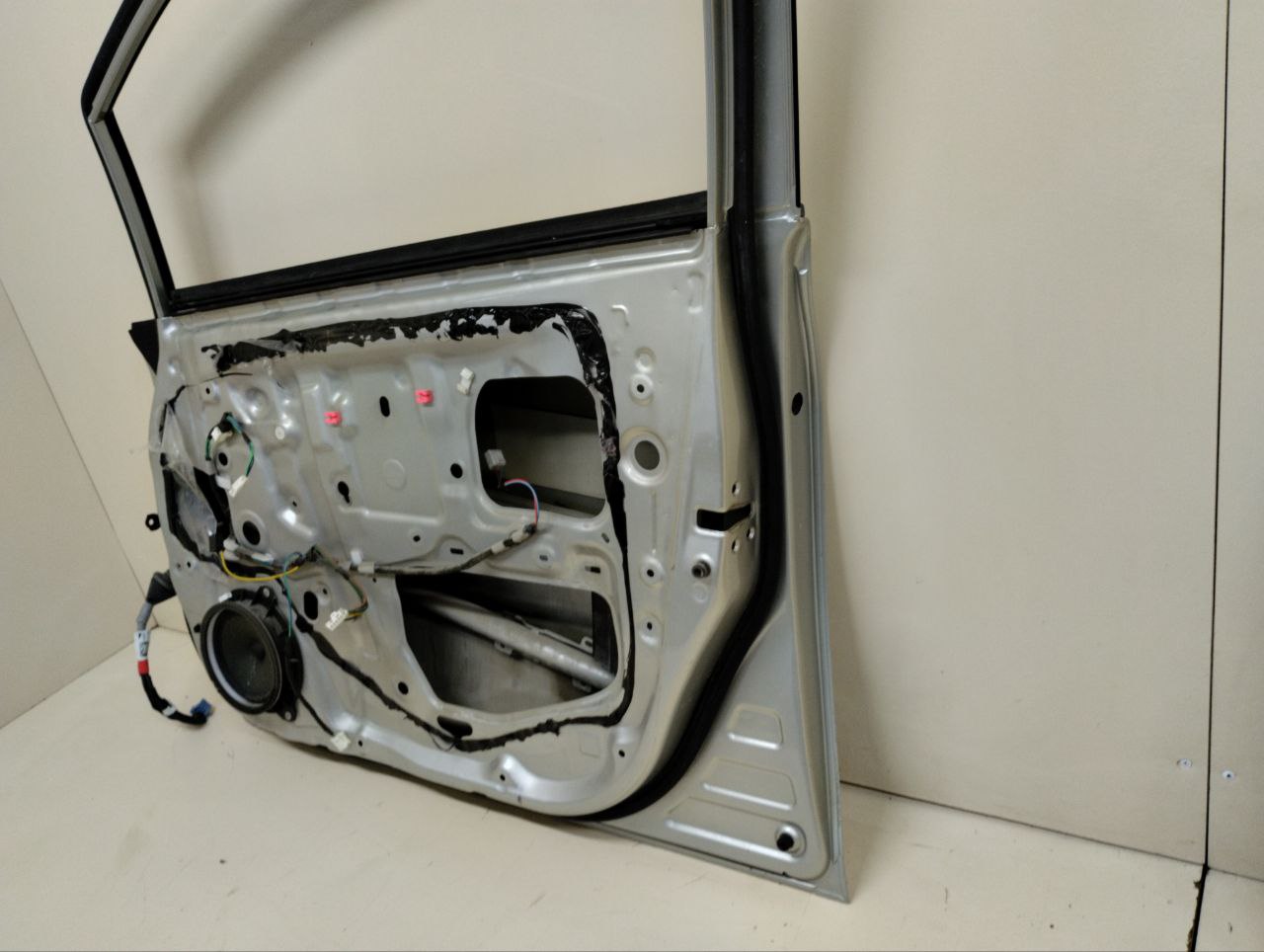 Дверь передняя правая Toyota Auris (E150) 2006-2012 Дверь передняя правая Toyota Auris (E150) 2006-2012