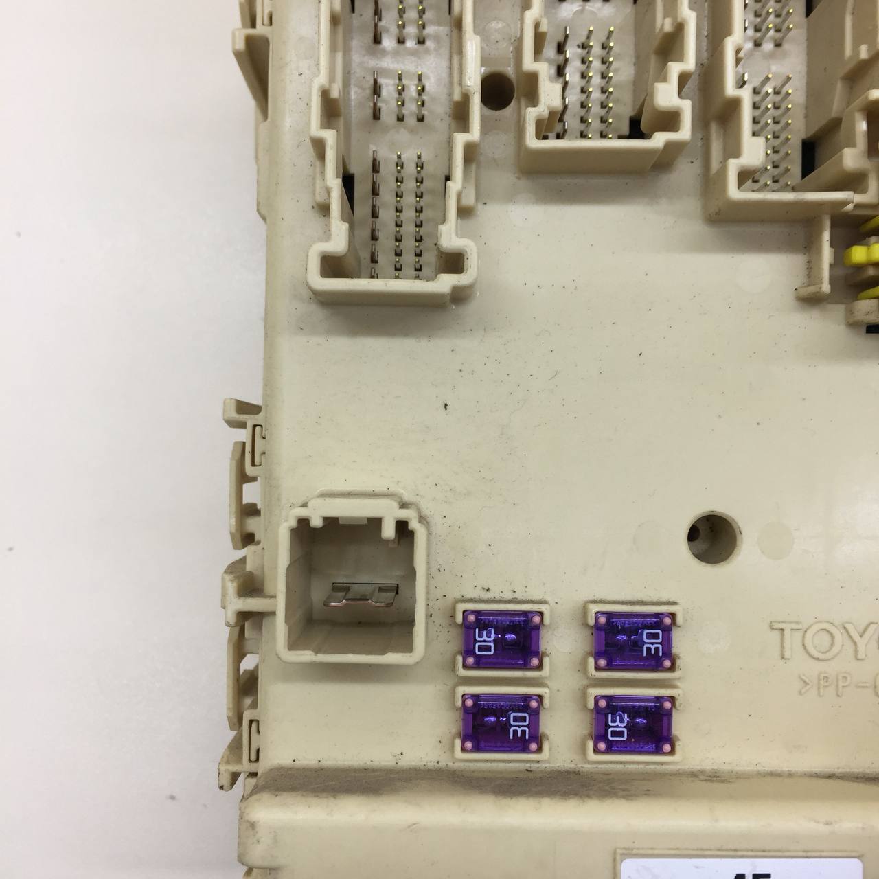 Блок предохранителей Toyota Rav 4 (XA40) 2013-2019