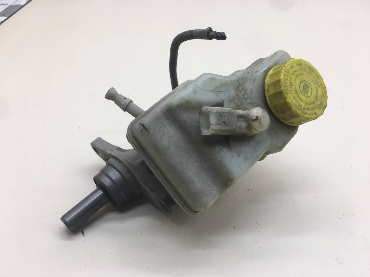 Цилиндр тормозной главный Volkswagen Polo (MK5) 2011-2020