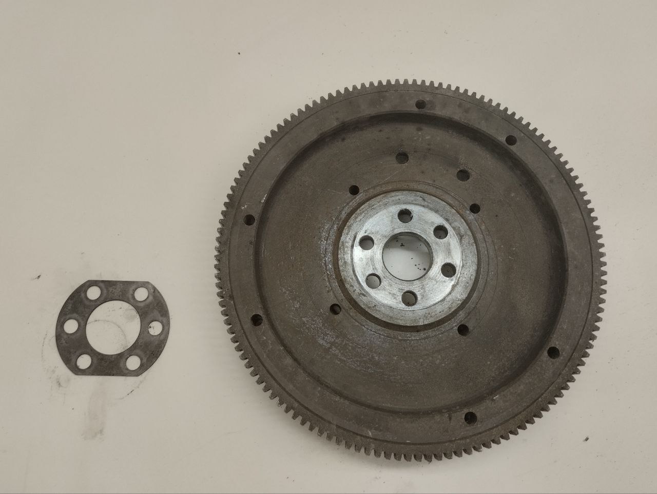 Маховик Lada Granta 2011>