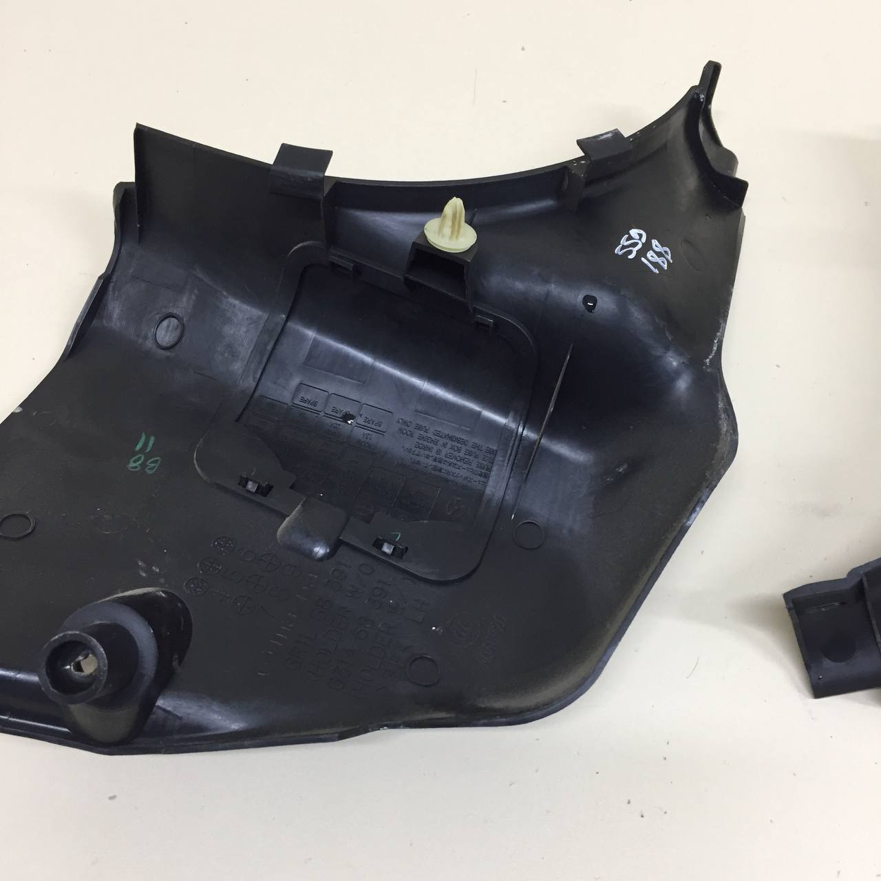 Накладка порога (внутренняя) Mazda Mazda 6 (GG) 2002-2007 Накладка порога (внутренняя) Mazda Mazda 6 (GG) 2002-2007