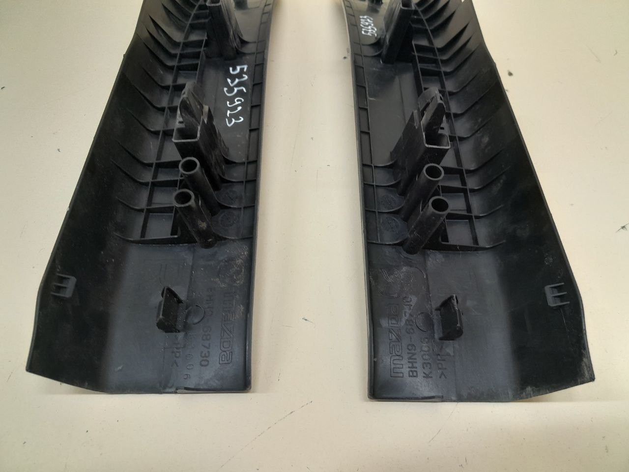 Накладка порога (внутренняя) Mazda Mazda 3 (BM) 2013-2016 Накладка порога (внутренняя) Mazda Mazda 3 (BM) 2013-2016