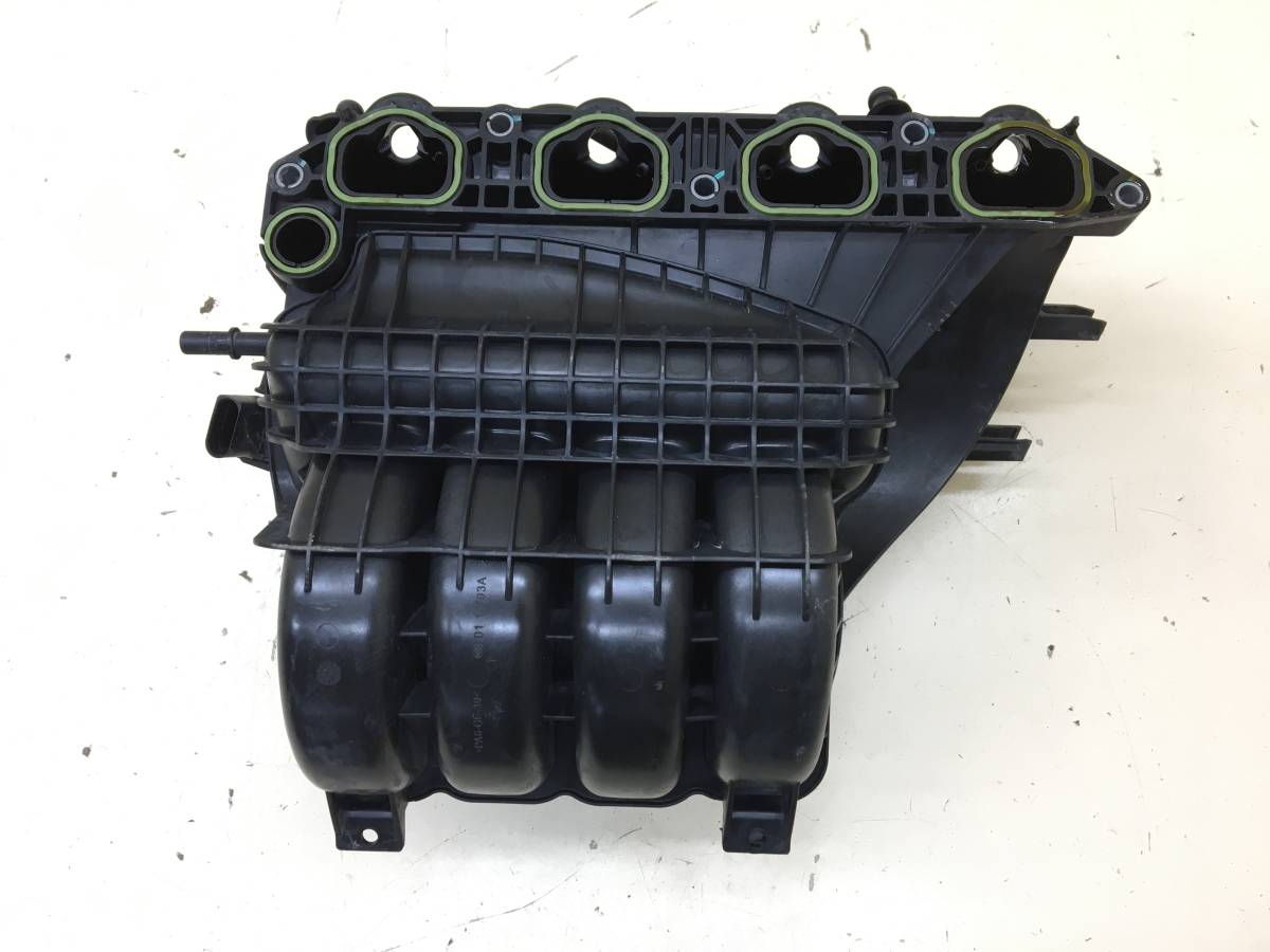 Коллектор впускной Volkswagen Polo (MK5) 2011-2020