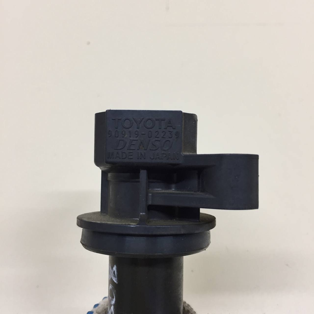 Катушка зажигания Toyota Corolla E120 2001-2007 Катушка зажигания Toyota Corolla E120 2001-2007