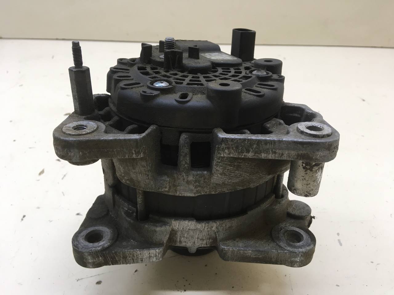 Генератор Volkswagen Polo (MK5) 2011-2020 Генератор Volkswagen Polo (MK5) 2011-2020