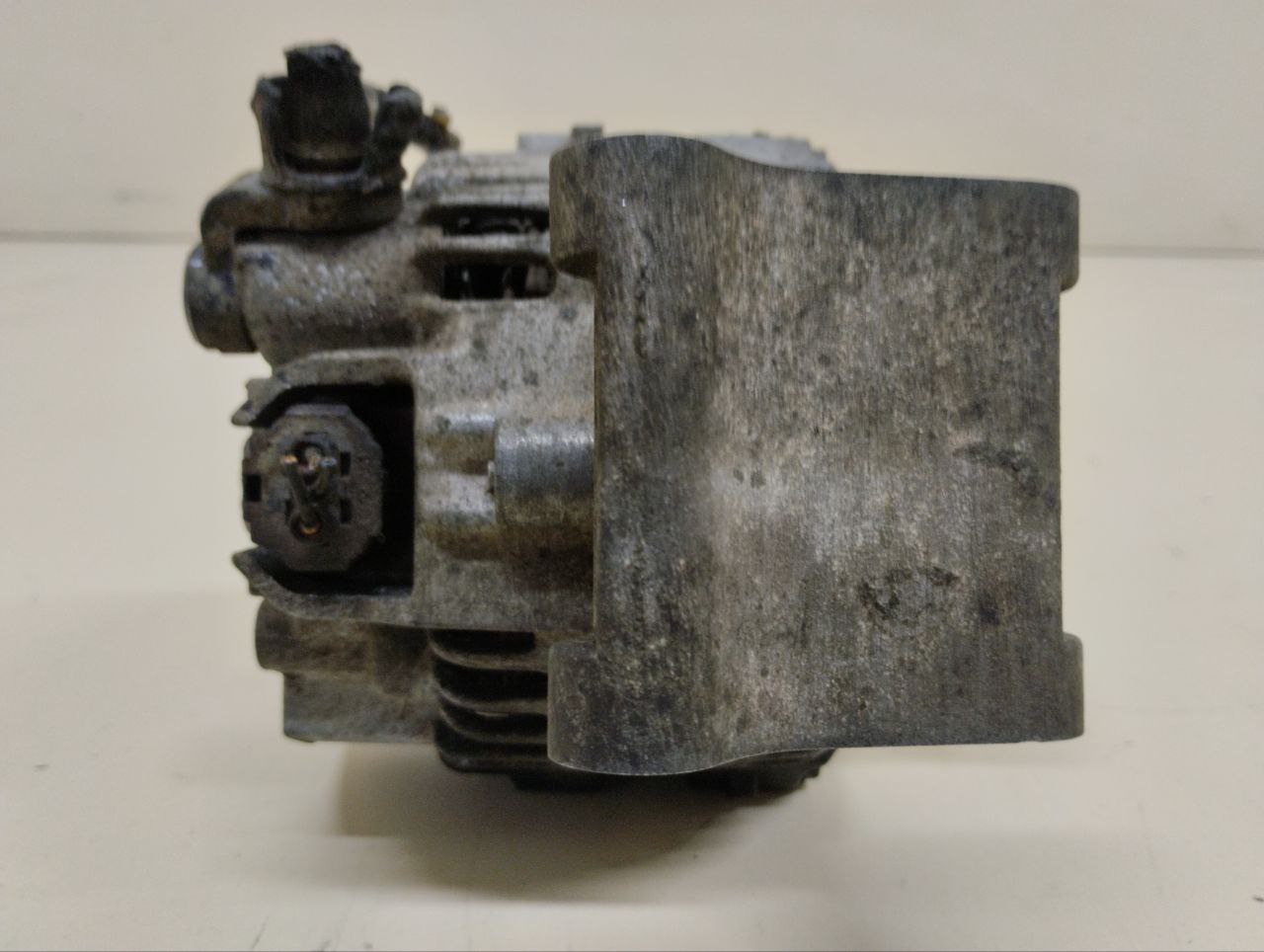 Генератор Ford Fusion (JU) 2002-2012 Генератор Ford Fusion (JU) 2002-2012